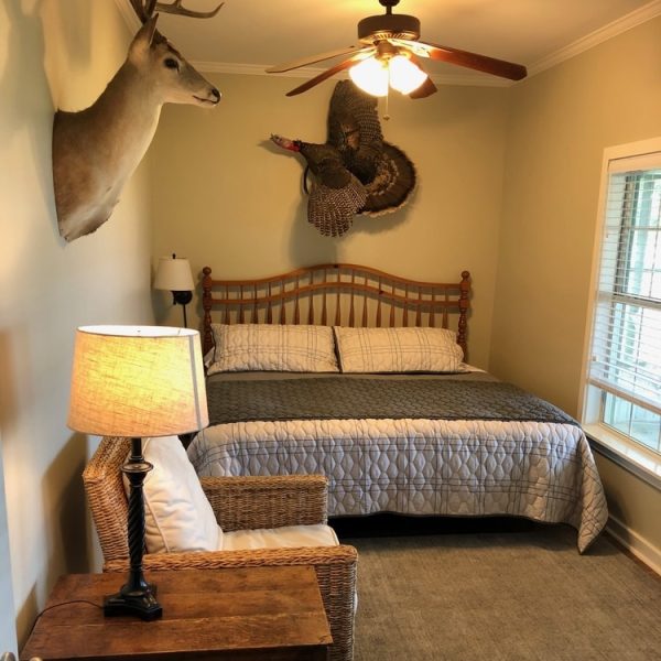 oak creek ranch hunting lodge accommodations in columbus texas